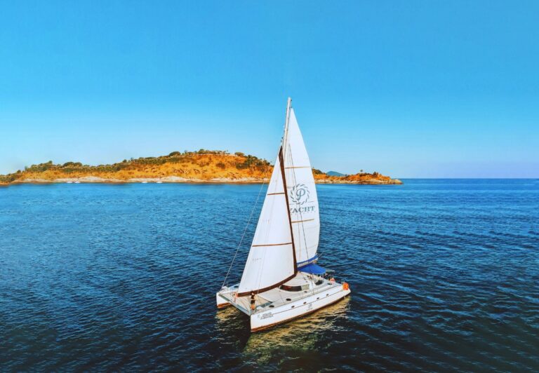 Racha & Kahung Beach (Coral Island) by Sailing Yacht Catamaran - Nikorn Marine