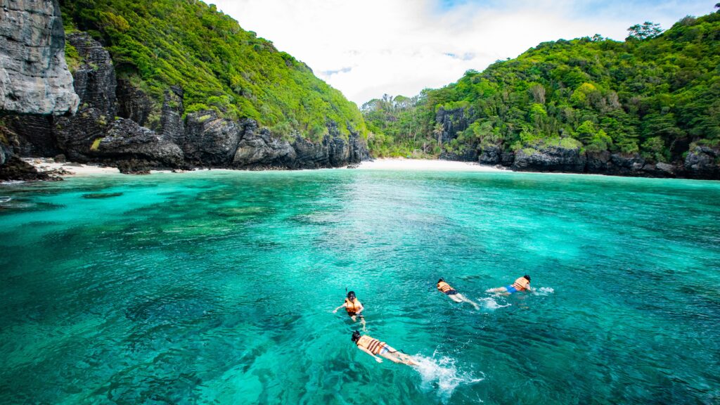 Phi Phi - Maya - Khai Island by Speedboat - SeaStar