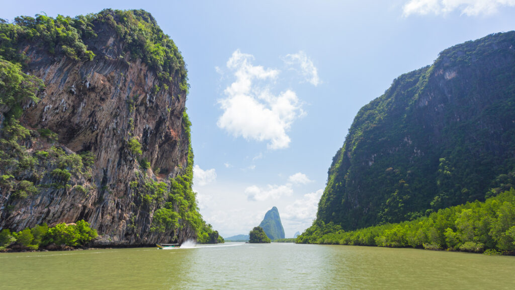 James Bond CANEO - Yao Yai Island by Speedboat - SeaStar